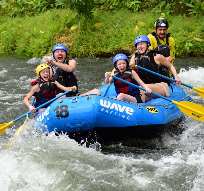 Rafting en aguas bravas, rafting en río, naturaleza, animales, aventura River Rafting from La Fortuna / Arenal - Costa Rica
